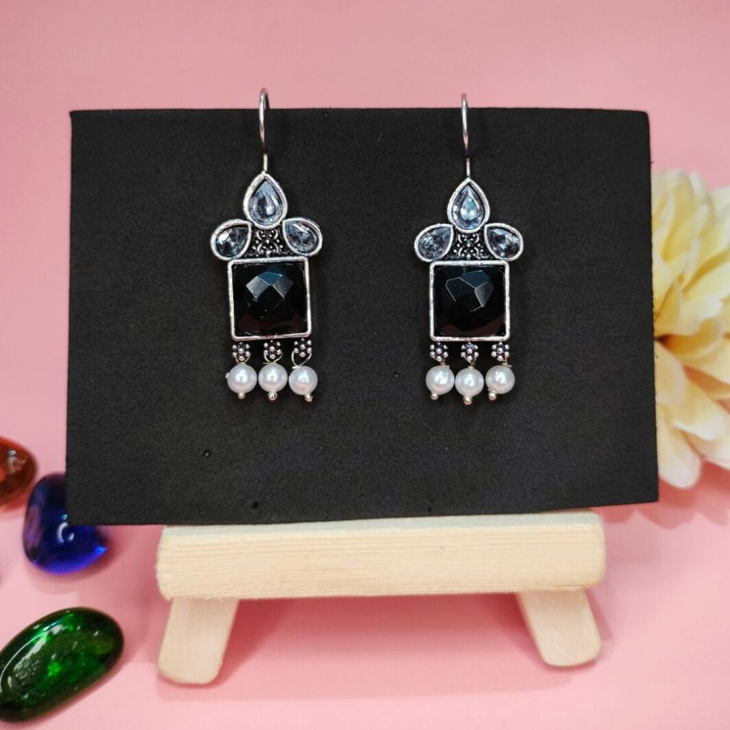 Buy Stylish Black Drop Earrings Online in India