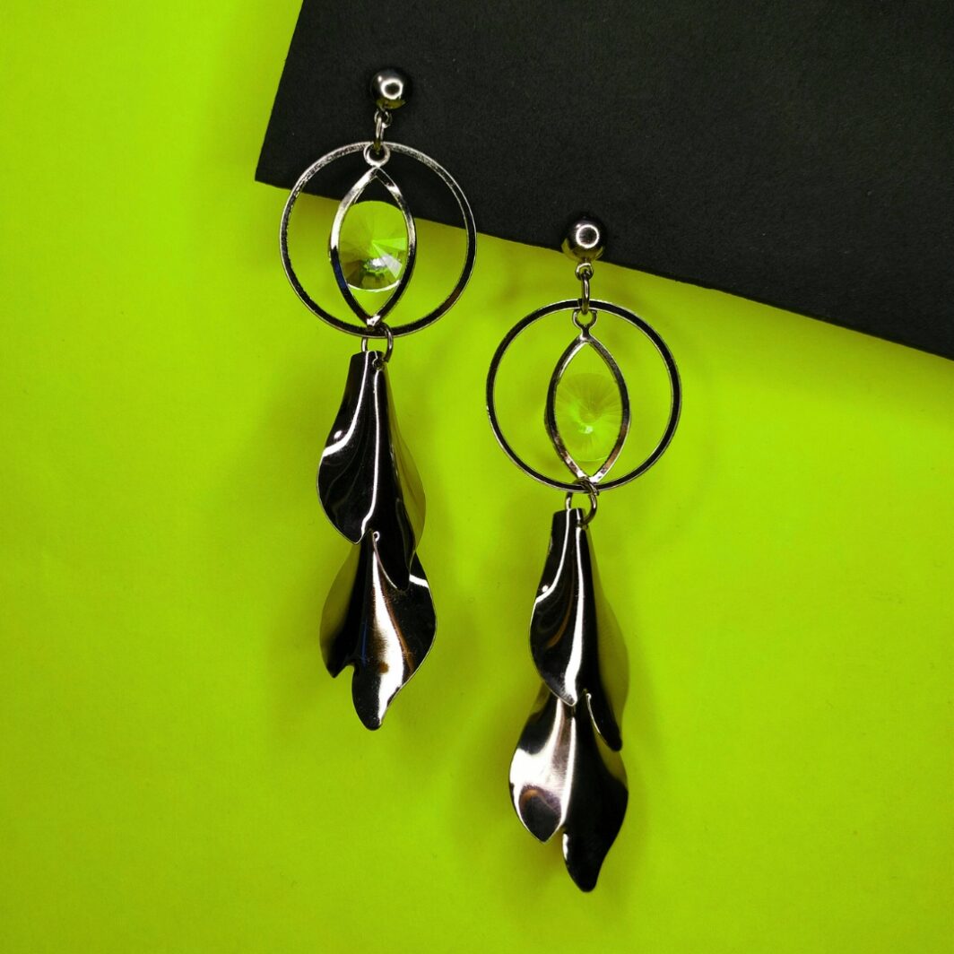 Silver Leaf Long Earrings with Alloy Steel and White Diamond JC219