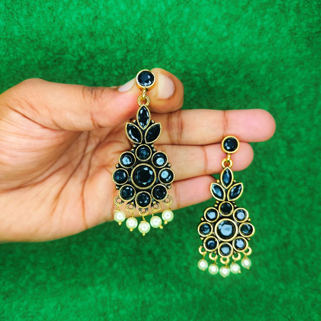 gold plated kundan black stone earrings design jc40