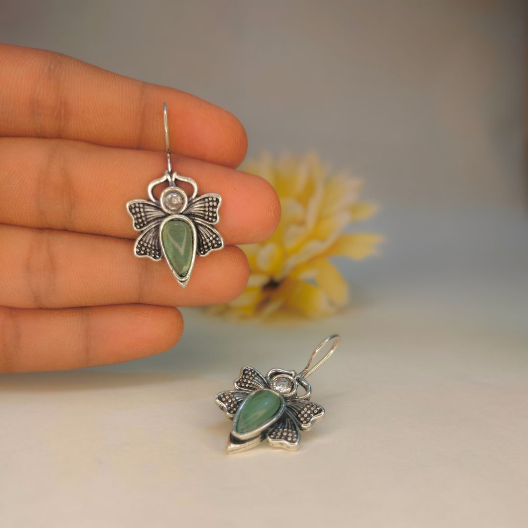 pista-green-butterfly-drop-earrings-jc3