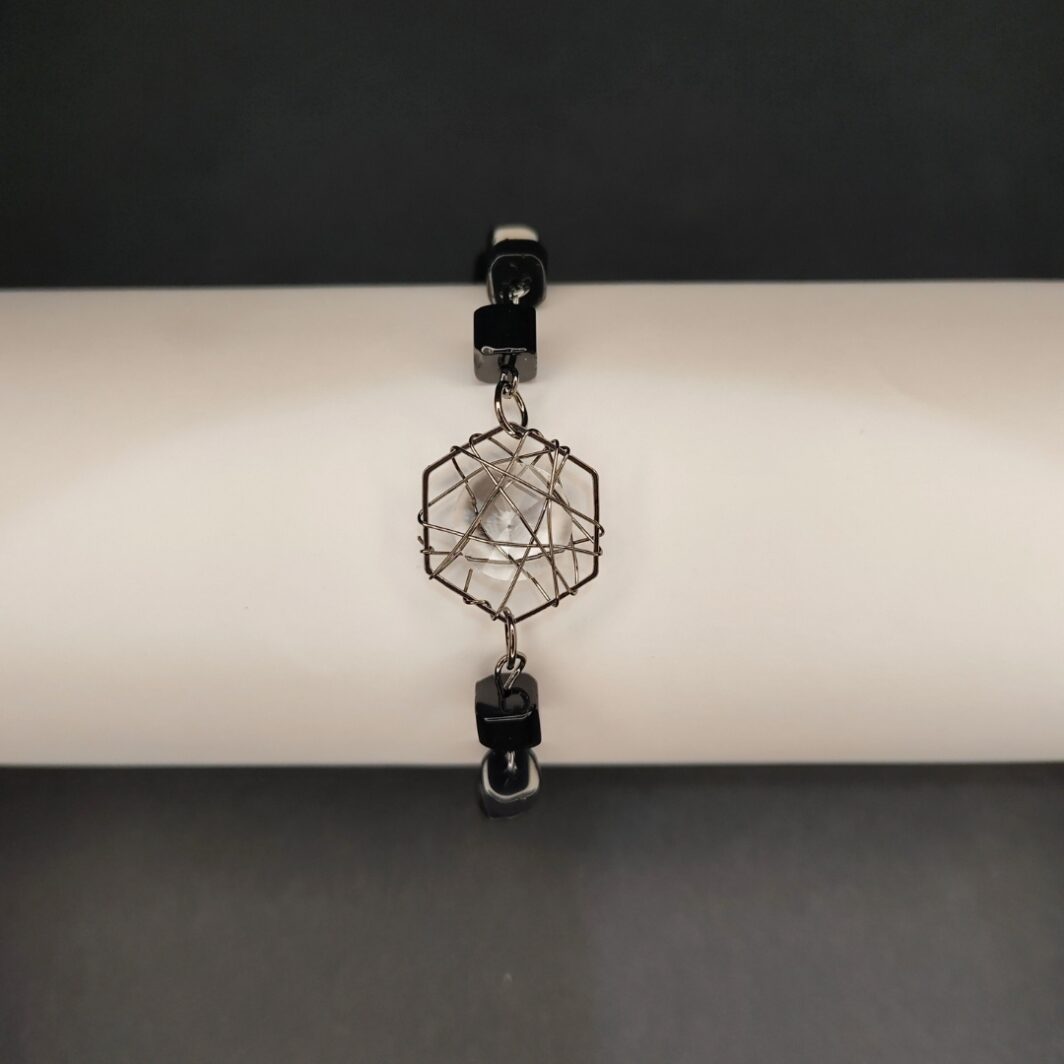 Adjustable Silver Plated Black Cube Design Bracelet JC252