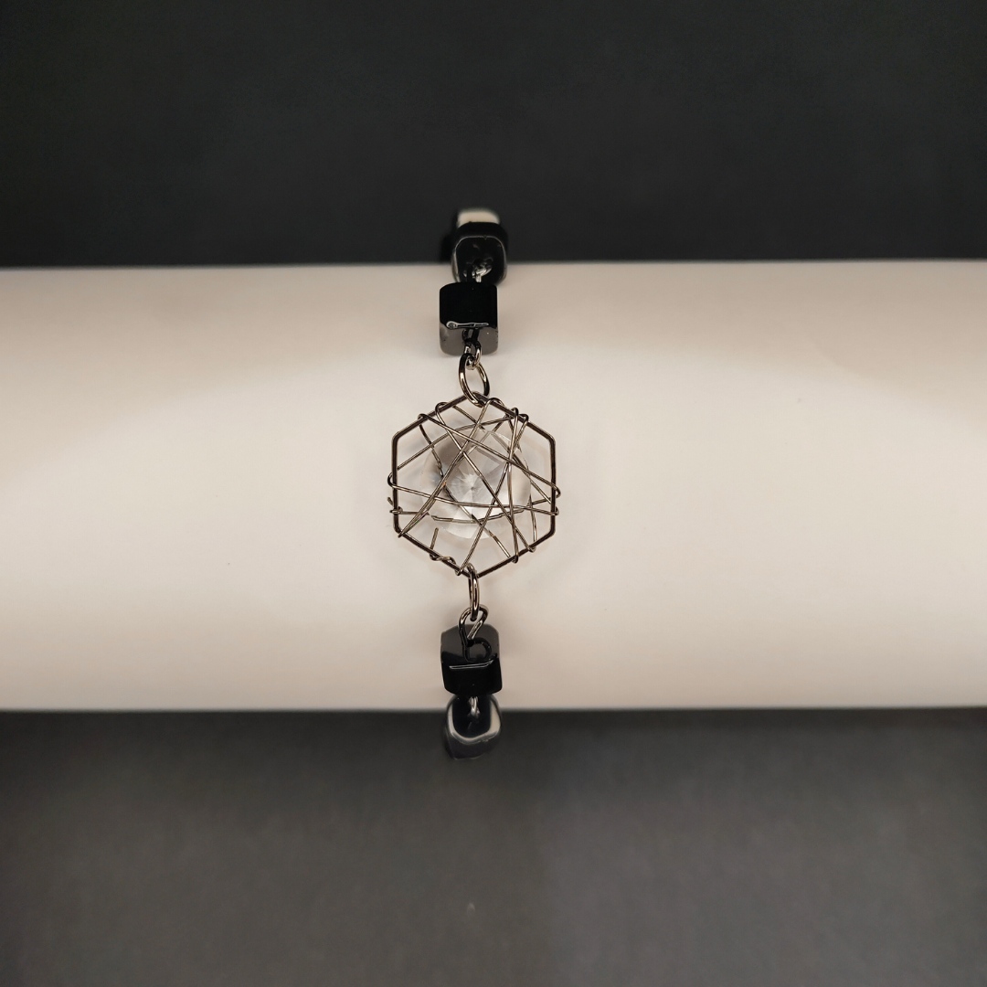 Adjustable Silver Plated Black Cube Design Bracelet JC252