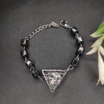 Silver-Plated Triangle Chain Black Cube Bracelet for Dailywear