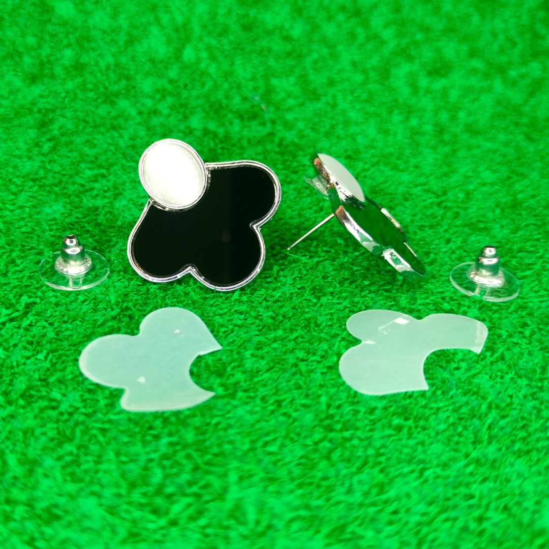 trefoil silver black enamel stud earrings jc173