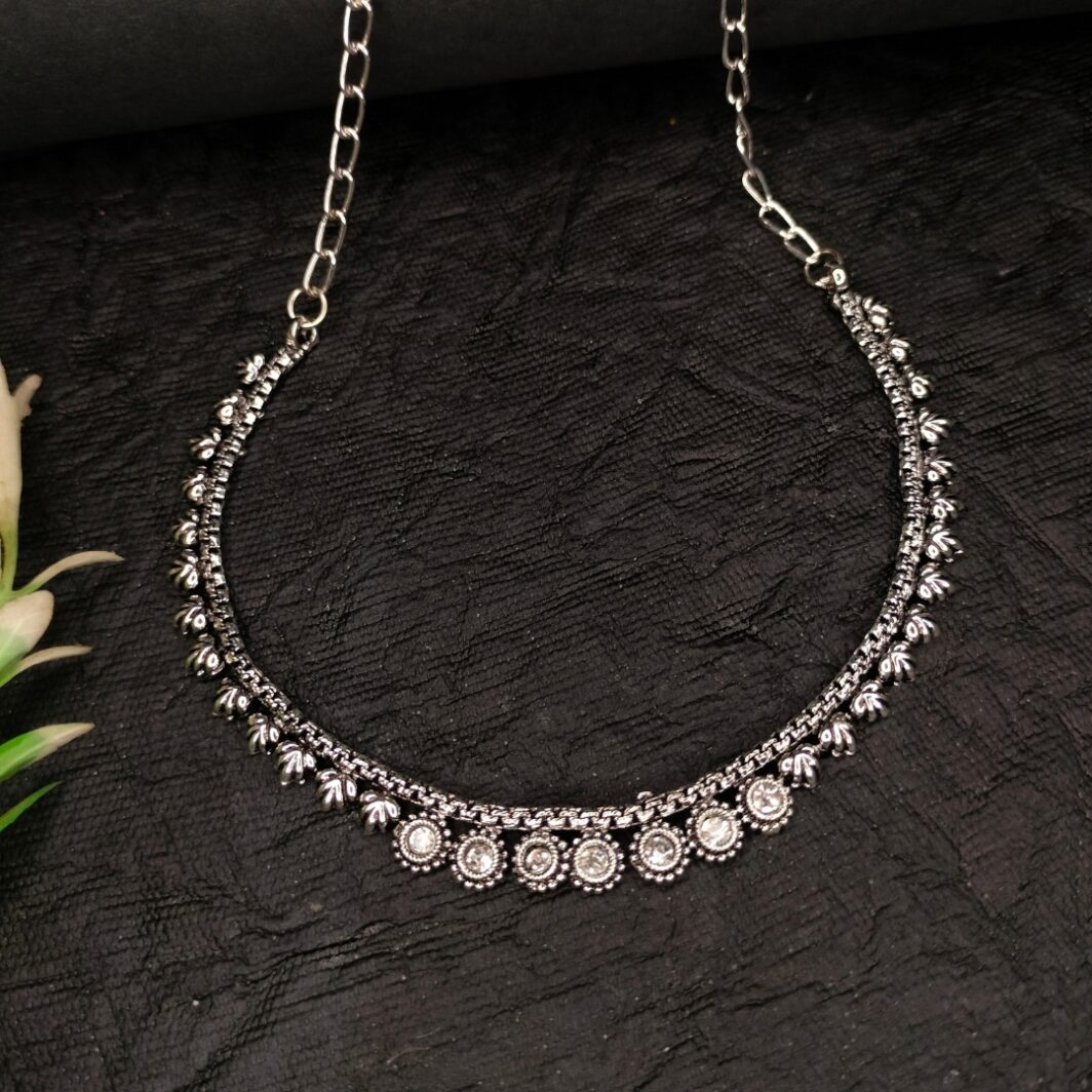 white diamond studded necklace jc300